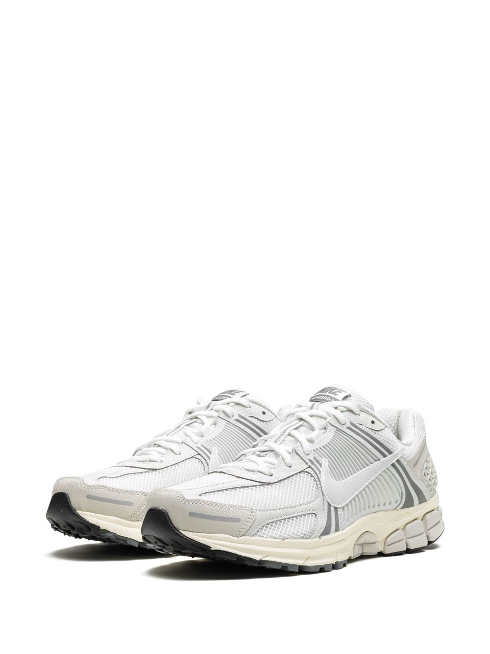 NIKE VOMERO 5 PLATINUM GREY