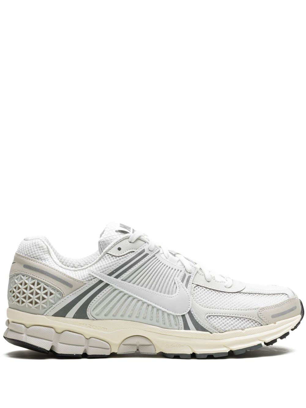 NIKE VOMERO 5 PLATINUM GREY
