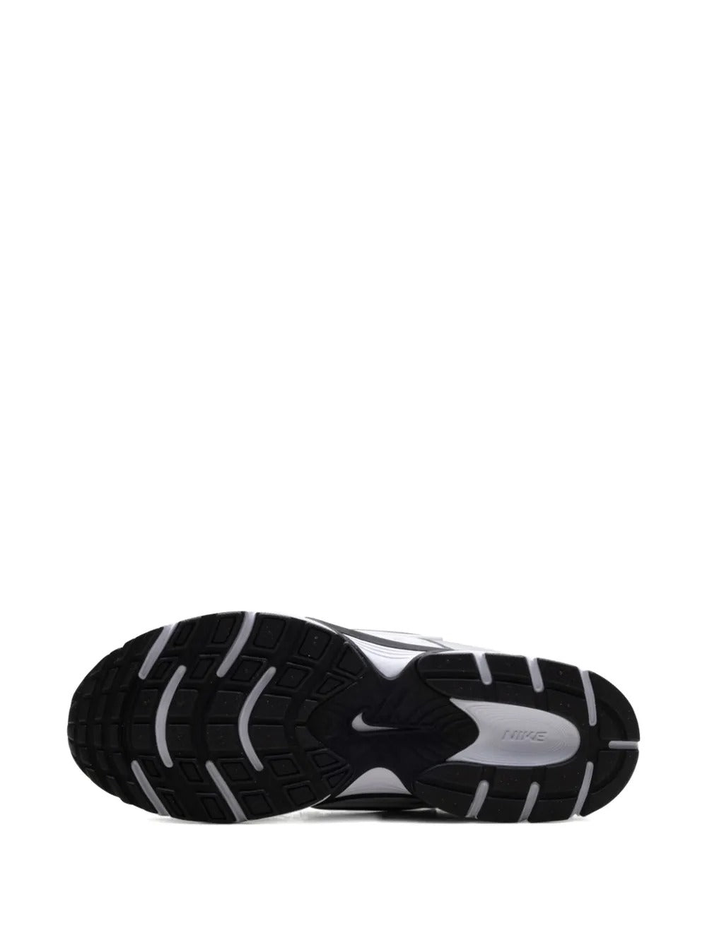 NIKE V5 RNR BLACK AND WHITE