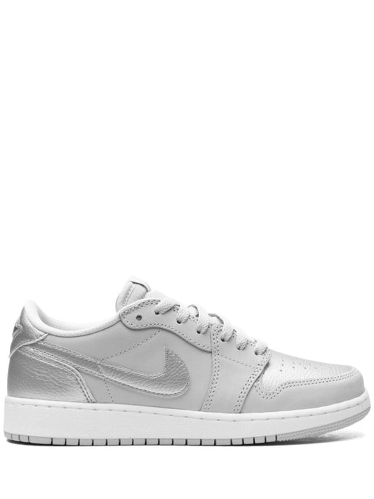 JORDAN 1 LOW METALLIC SILVER