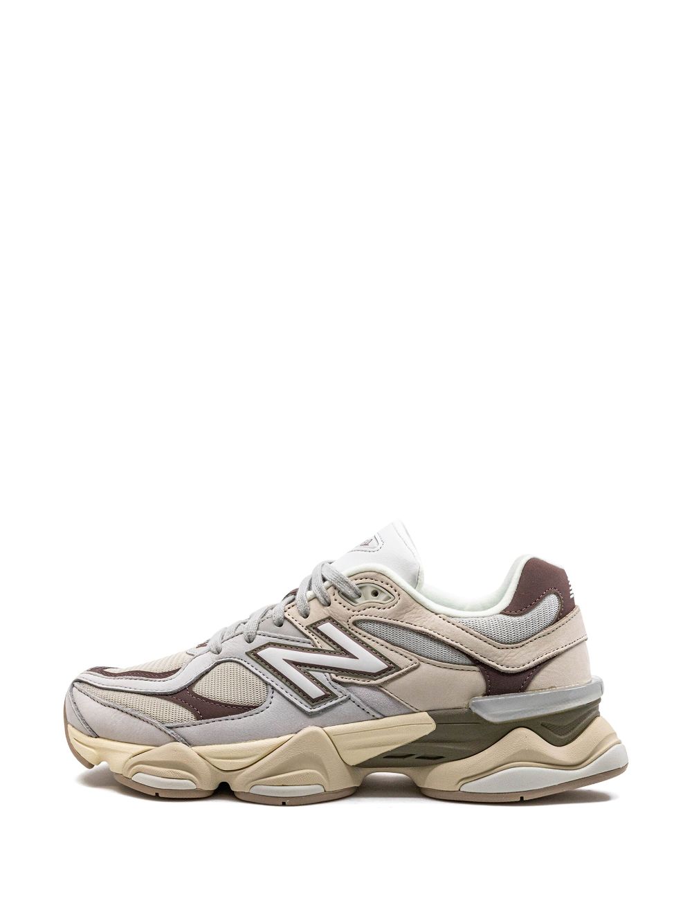 NEW BALANCE 9060 BROWN