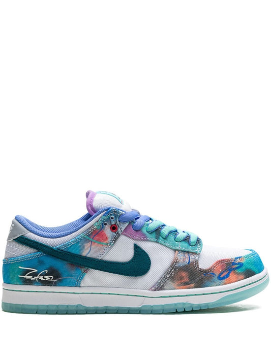 NIKE DUNK LOW BLEACHED AQUA