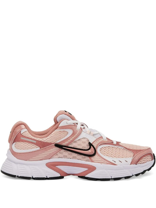 NIKE V5 RN CORAL
