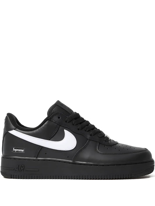 AIR FORCE 1 BLACK / WHITE SUPREME