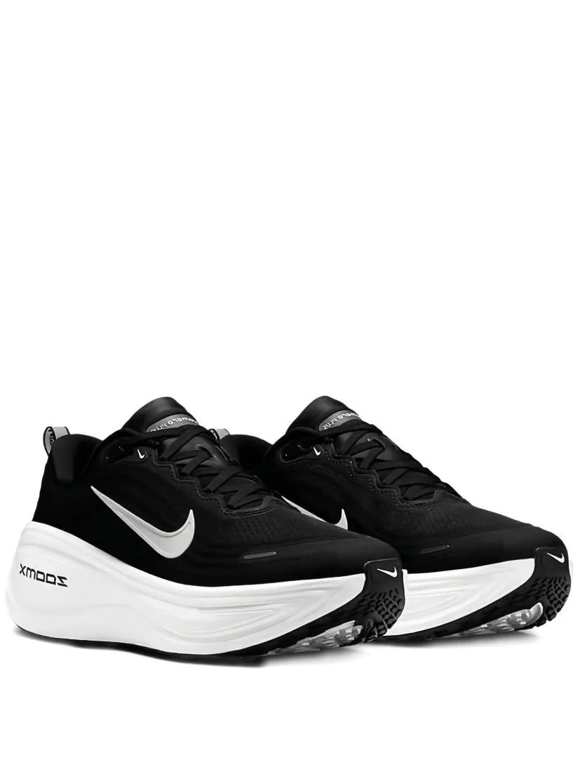 NIKE VOMERO PLUS BLACK/WHITE